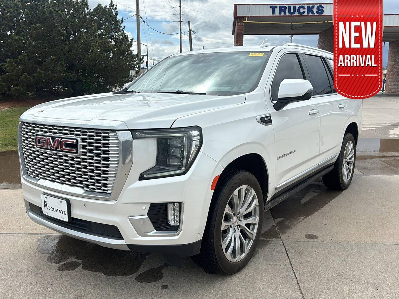 2024 GMC Yukon Denali — SUV — 44,799 mi — Garden City, KS
