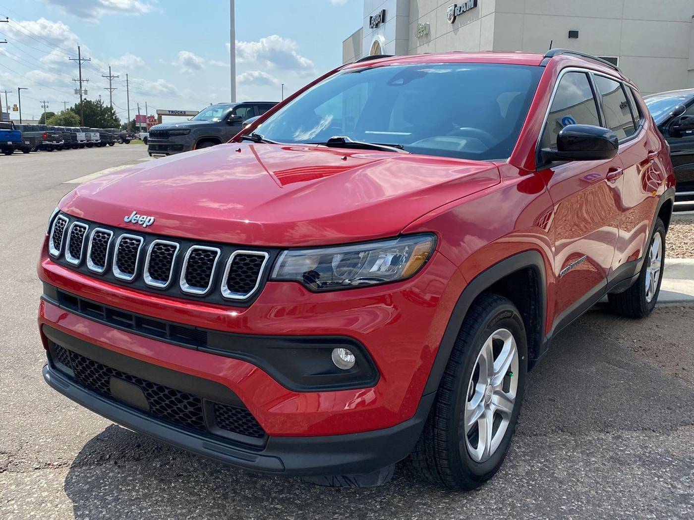 2023 Jeep Compass Latitude — SUV — 13,110 mi — Garden City, KS