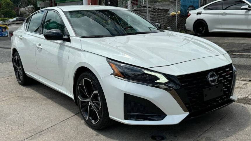 2023 Nissan Altima SR — Sedan — 13,225 mi — Jamaica, NY