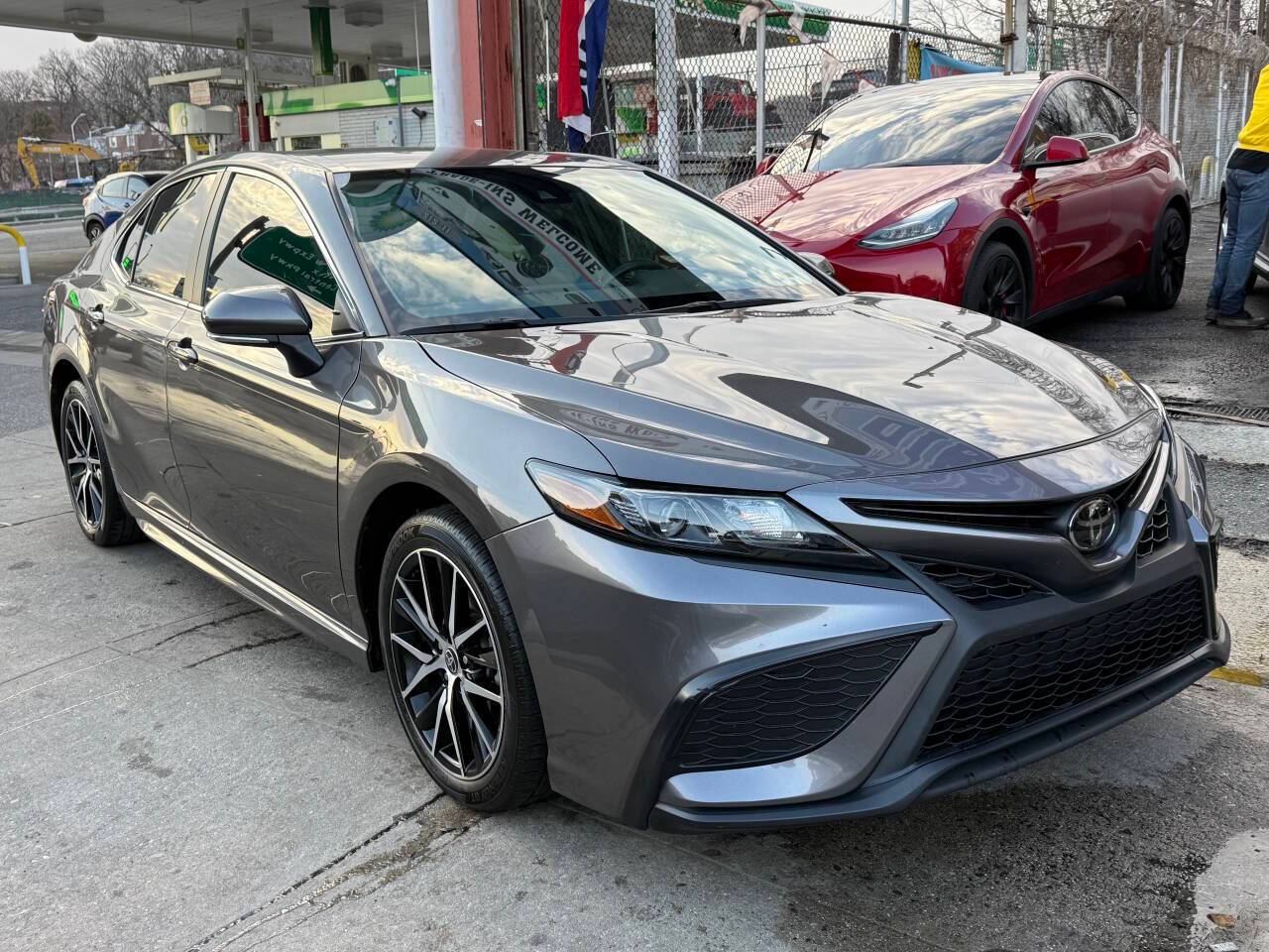 2023 Toyota Camry SE — Sedan — 15,950 mi — Jamaica, NY