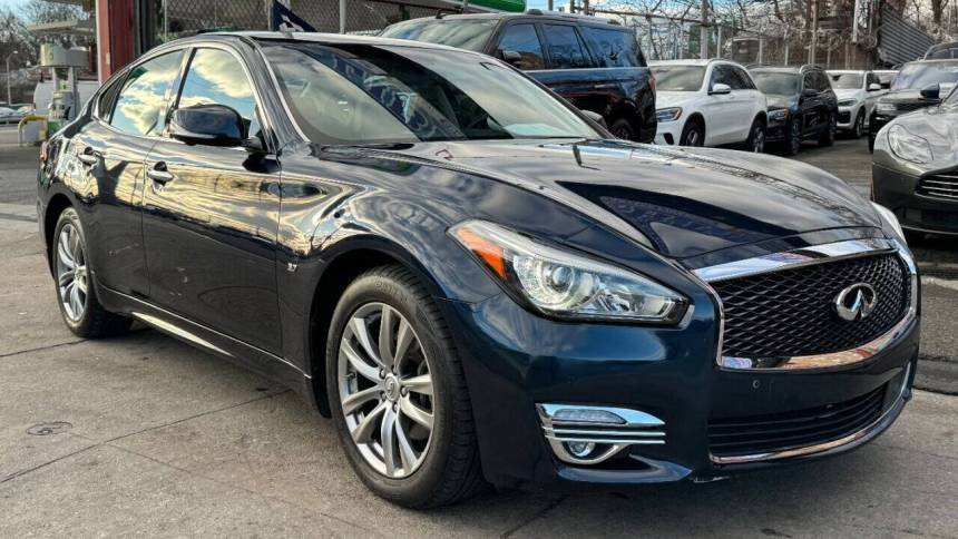 2019 INFINITI Q70 3.7 LUXE — Sedan — 56,572 mi — Jamaica, NY
