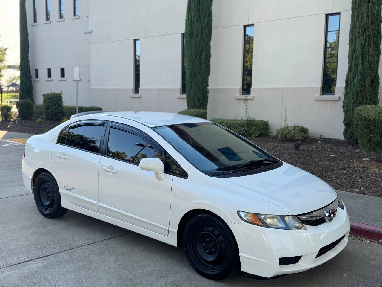 2011 Honda Civic LX — Sedan — 140,739 mi — Roseville, CA