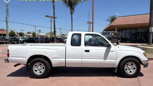 2002 Toyota Tacoma Base