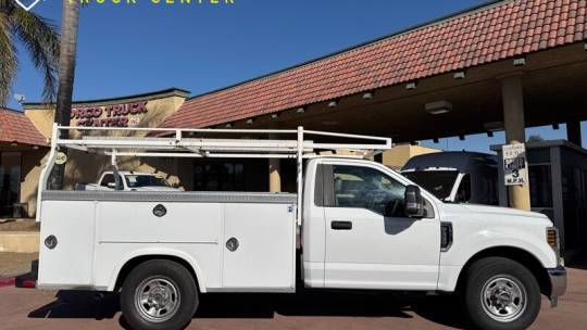 2019 Ford Super Duty F-350 Chassis Cab XL — Chassis Cab Truck — 109,020 mi — Norco, CA