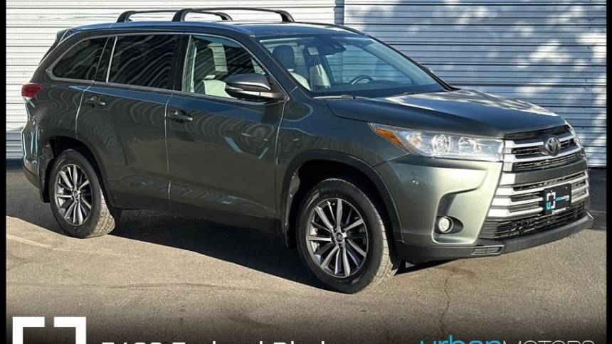 2019 Toyota Highlander XLE — SUV — 120,369 mi — Denver, CO