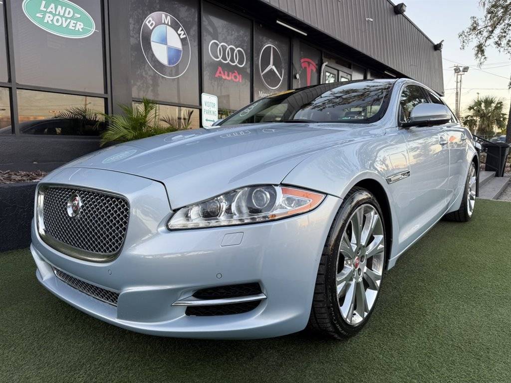 2014 Jaguar XJ Standard