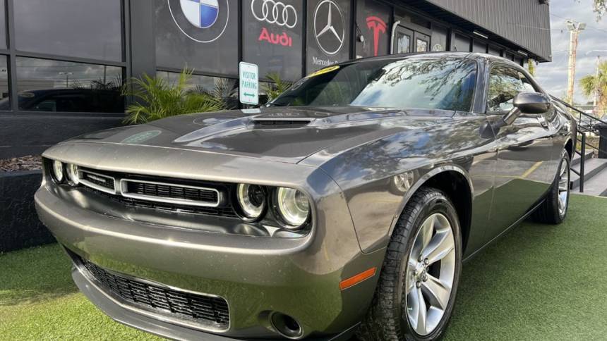 2019 Dodge Challenger SXT — Coupe — 107,151 mi — Tampa, FL