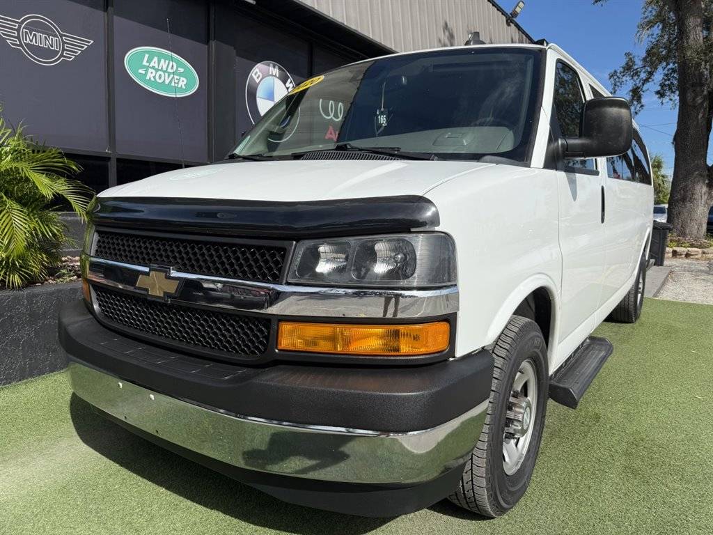 2020 Chevrolet Express Passenger LT — Passenger Van — 117,837 mi — Tampa, FL