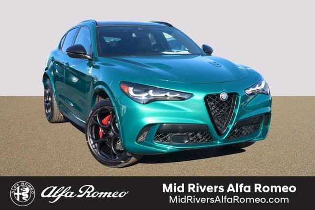 2024 Alfa Romeo Stelvio Quadrifoglio Carbon