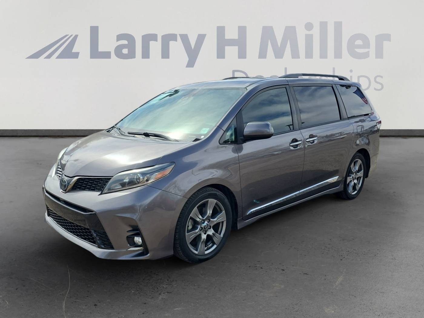 2019 Toyota Sienna SE — Minivan — 102,247 mi — Tucson, AZ