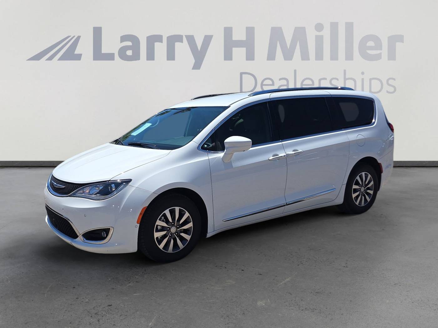 2020 Chrysler Pacifica Touring L Plus — Minivan — 41,800 mi — Tucson, AZ