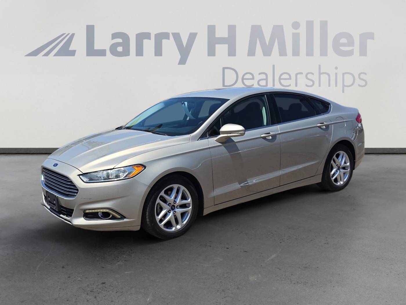 2015 Ford Fusion SE — Sedan — 132,000 mi — Tucson, AZ