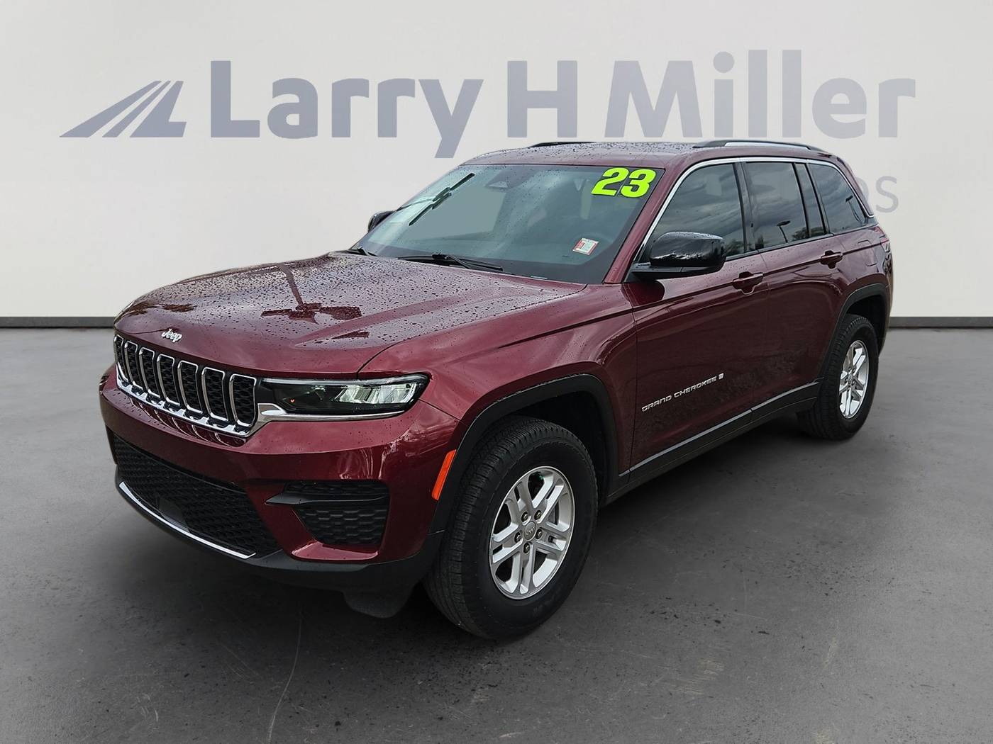 2023 Jeep Grand Cherokee Laredo — SUV — 18,987 mi — Tucson, AZ