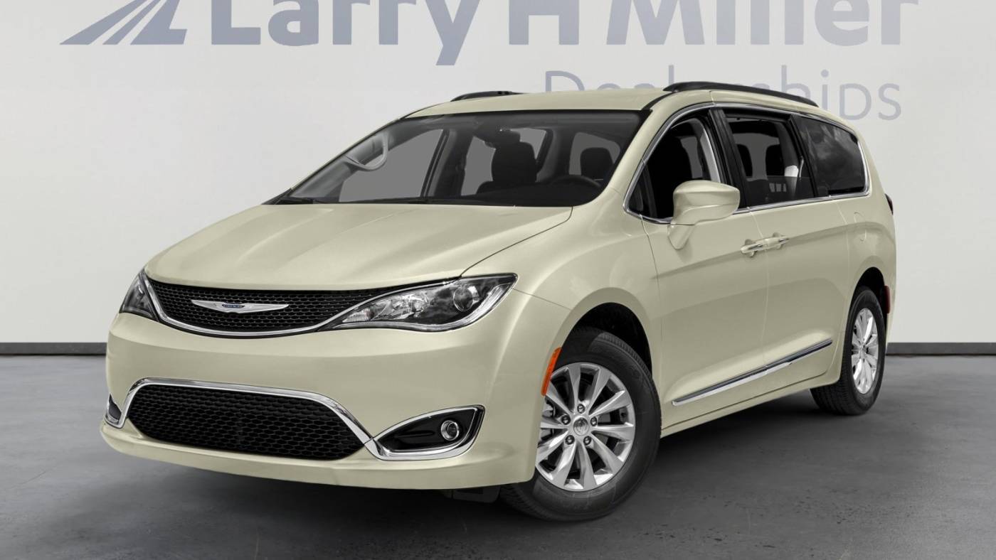 2017 Chrysler Pacifica Touring L Plus — Minivan — 53,085 mi — Tucson, AZ