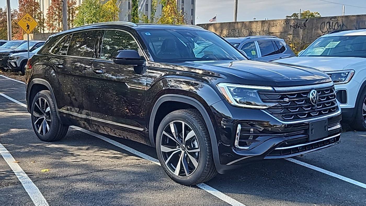 2024 Volkswagen Atlas Cross Sport SEL Premium R-Line — SUV — 14,960 mi — Lowell, MA