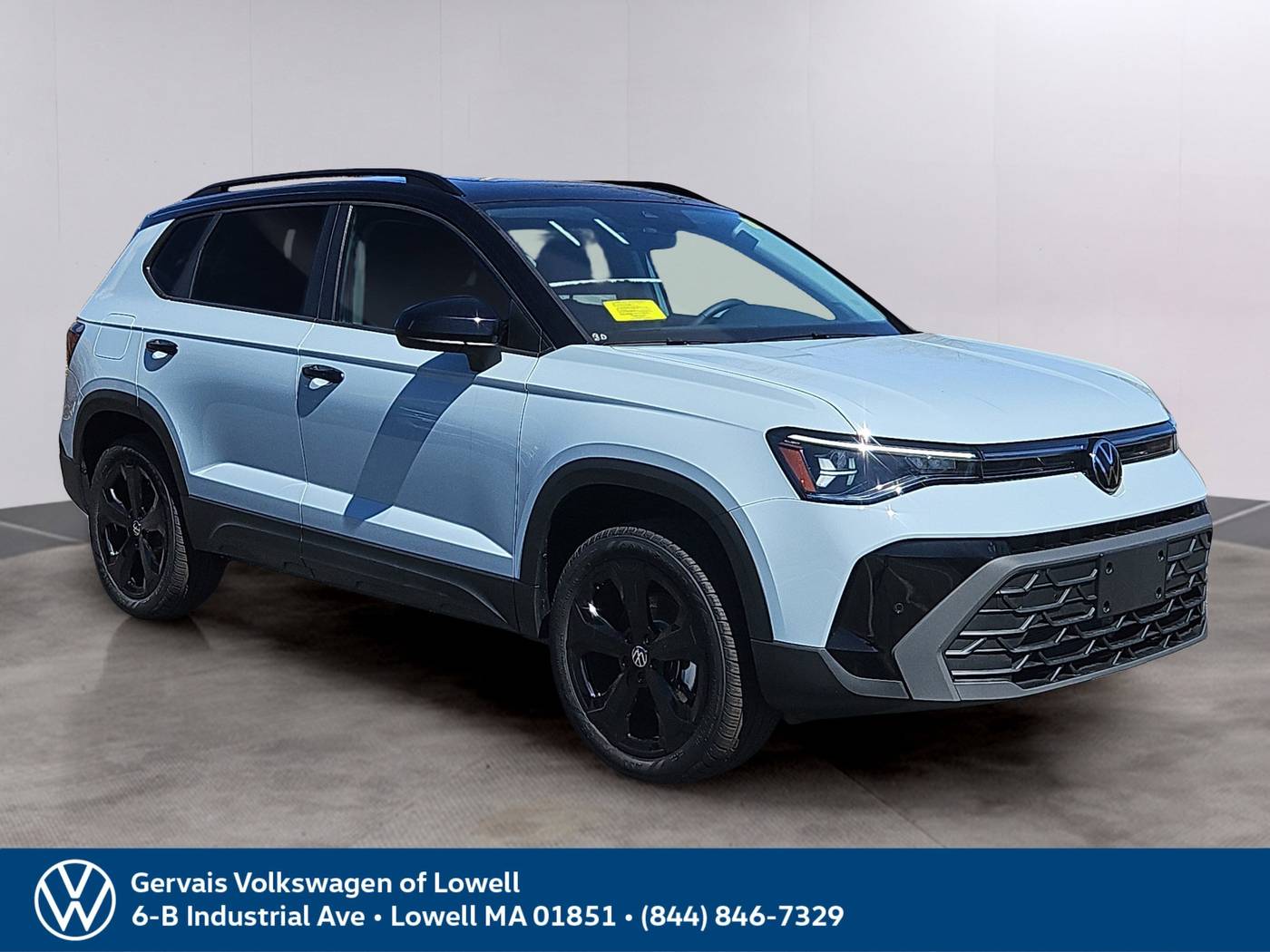 2025 Volkswagen Taos SE Black — SUV — 5,910 mi — Lowell, MA