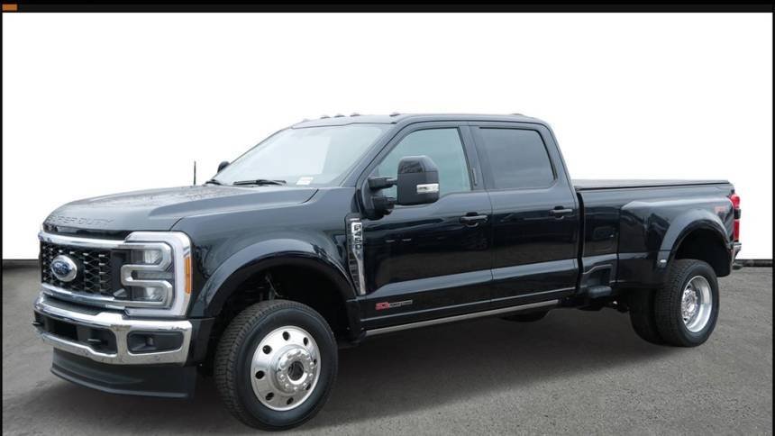 2023 Ford Super Duty F-450 LARIAT — Pickup Truck — 17,803 mi — St. Paul, MN