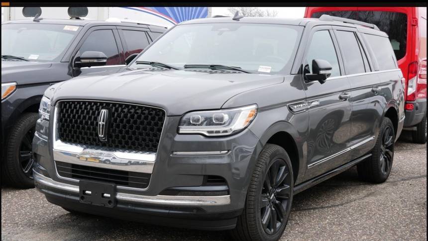 2023 Lincoln Navigator Black Label — SUV — 2,899 mi — St. Paul, MN