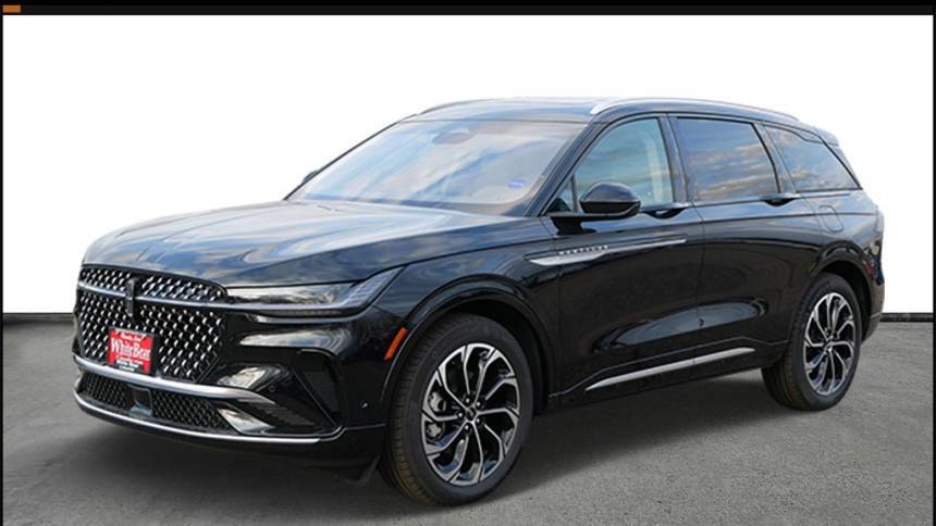 2024 Lincoln Nautilus Reserve — SUV — 6,863 mi — St. Paul, MN