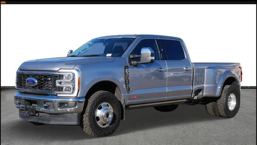 2023 Ford Super Duty F-350 LARIAT — Pickup Truck — 4,837 mi — St. Paul, MN