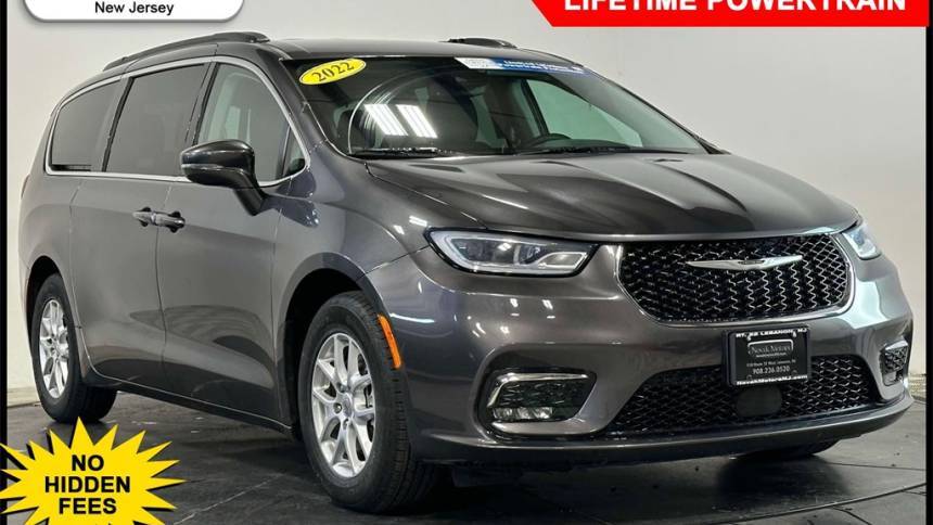 2022 Chrysler Pacifica Touring L — Minivan — 45,405 mi — Lebanon, NJ