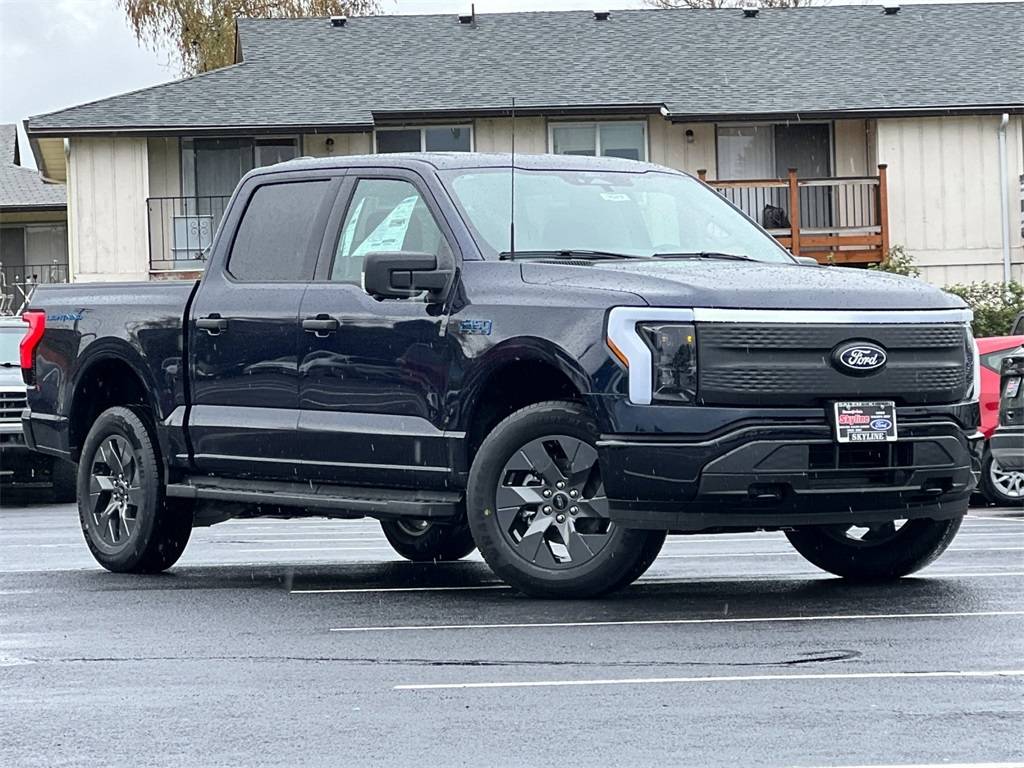2024 Ford F-150 Lightning XLT — Pickup Truck — 122 mi — Keizer, OR