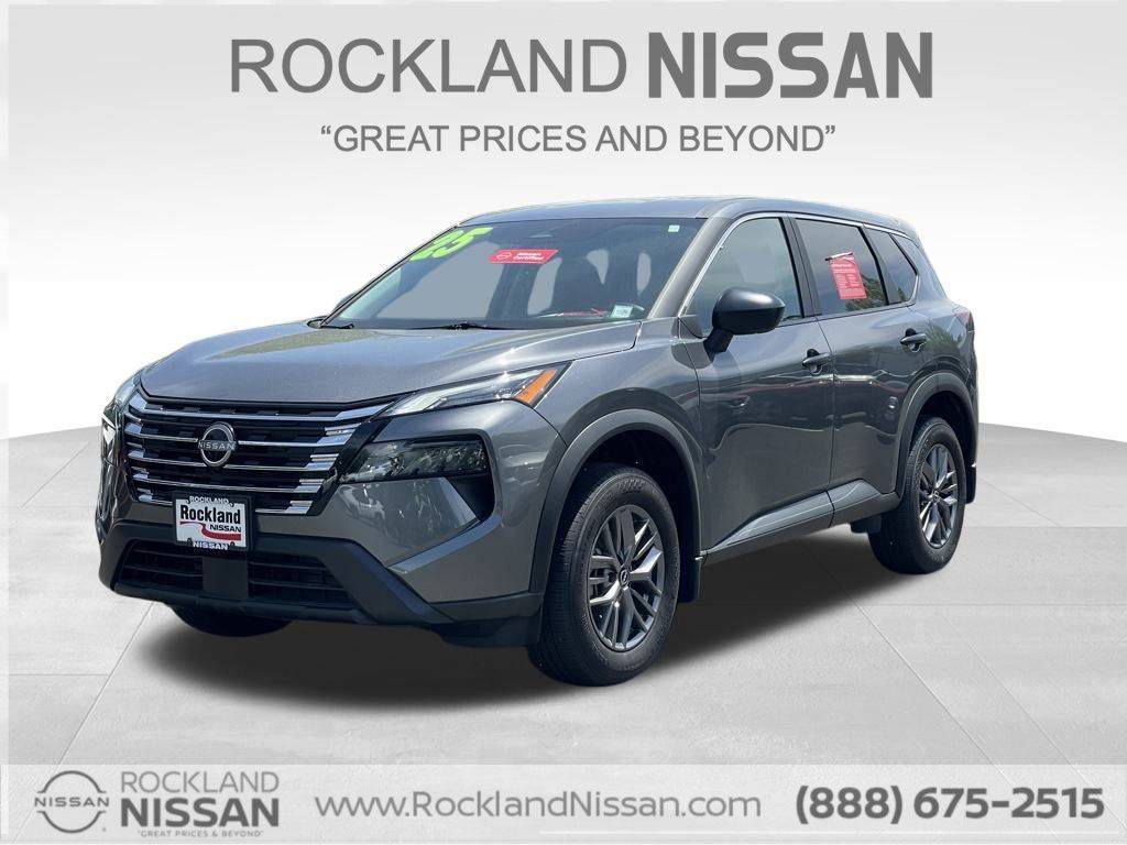 2025 Nissan Rogue S — SUV — 4,929 mi — Blauvelt, NY