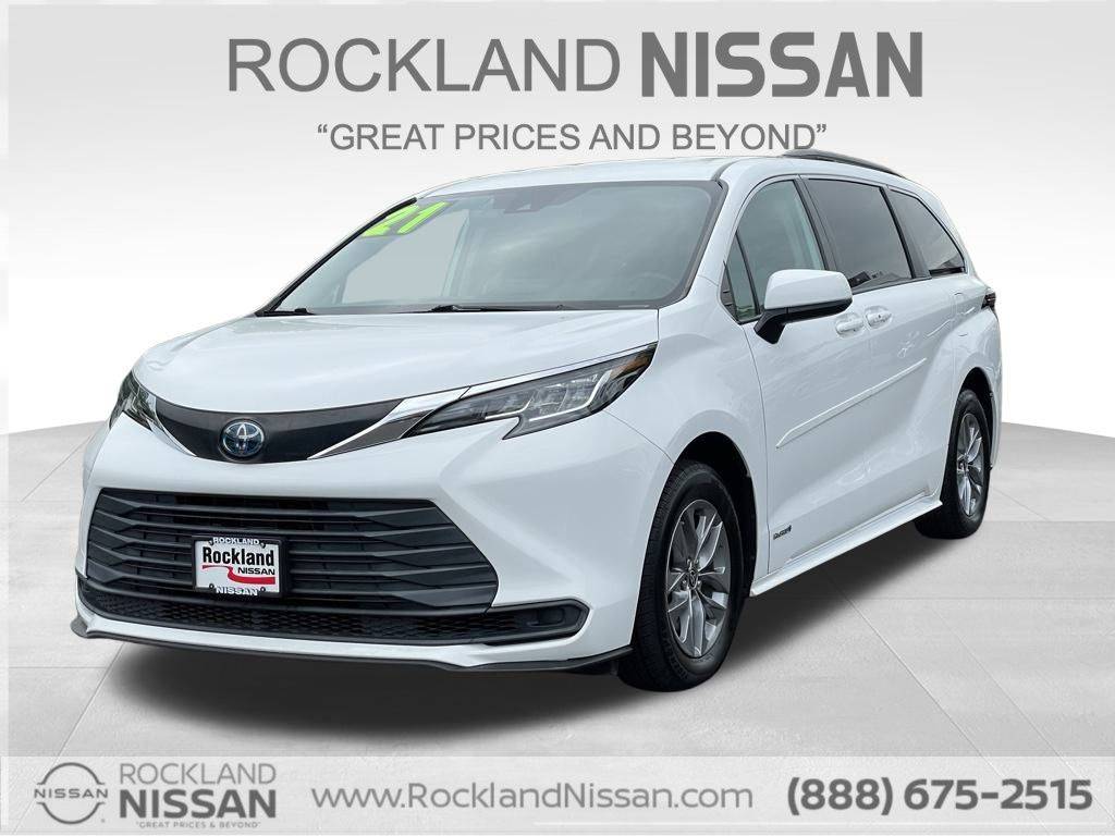2021 Toyota Sienna LE — Minivan — 86,472 mi — Blauvelt, NY