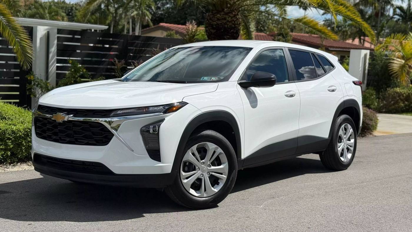 2025 Chevrolet Trax LS — SUV — 863 mi — Miami, FL