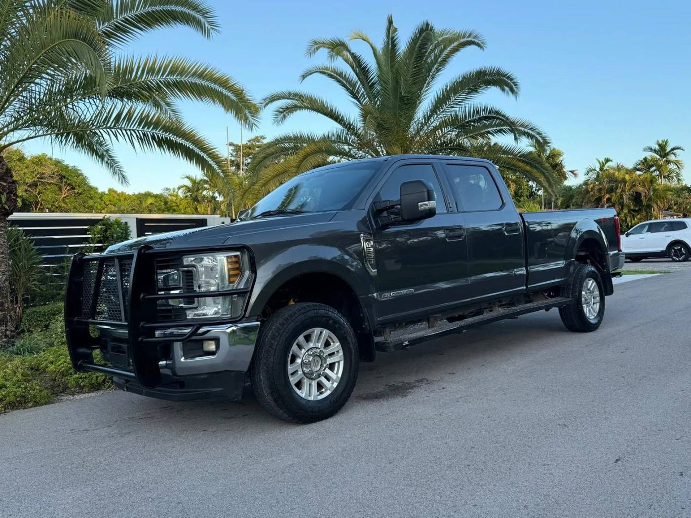 2019 Ford Super Duty F-250 XLT — Pickup Truck — 187,502 mi — Miami, FL