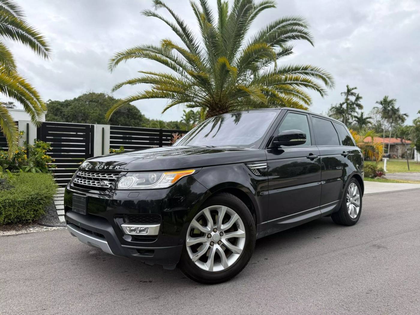 2016 Land Rover Range Rover Sport HSE — SUV — 99,704 mi — Miami, FL