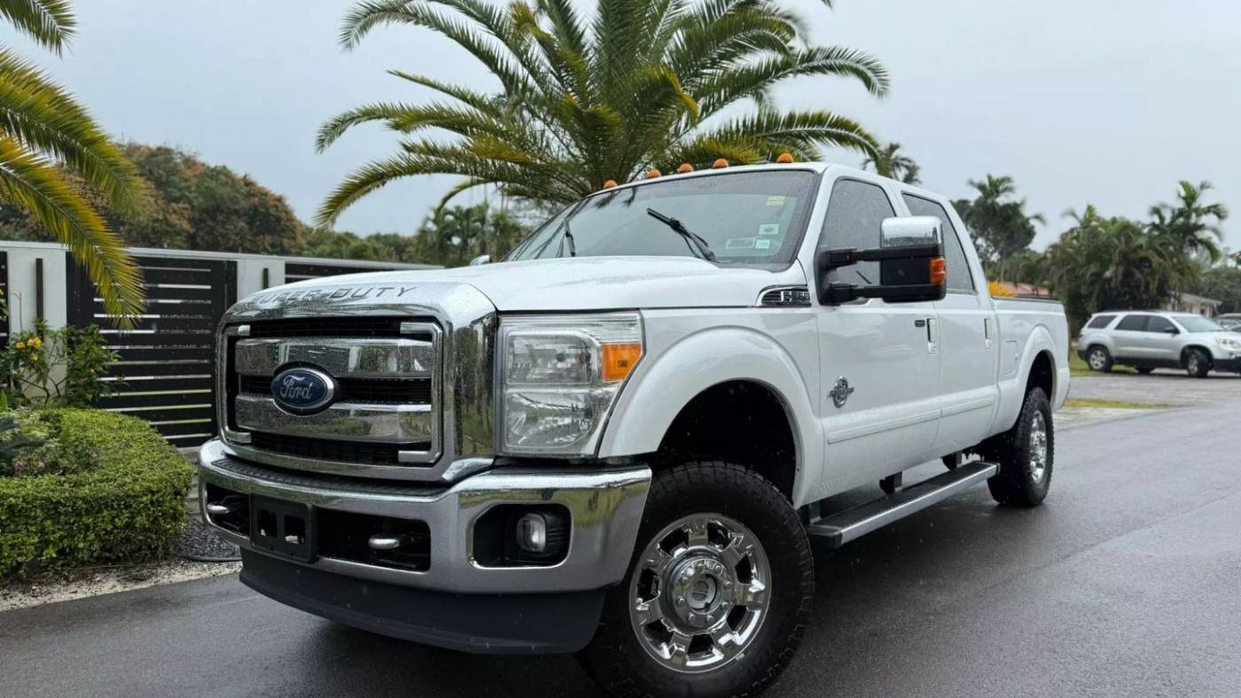 2012 Ford Super Duty F-350 Lariat — Pickup Truck — 205,608 mi — Miami, FL