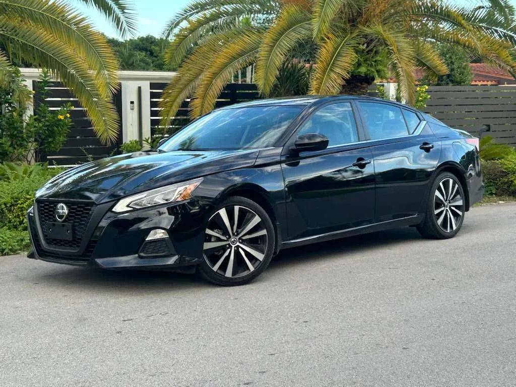 2022 Nissan Altima SR — Sedan — 23,143 mi — Miami, FL