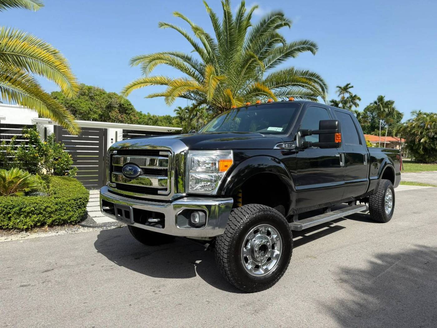 2016 Ford Super Duty F-250 XLT — Pickup Truck — 143,656 mi — Miami, FL