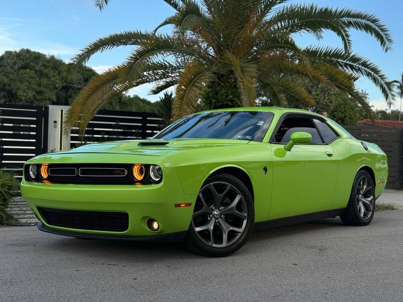 2015 Dodge Challenger R/T Plus — Coupe — 92,822 mi — Miami, FL