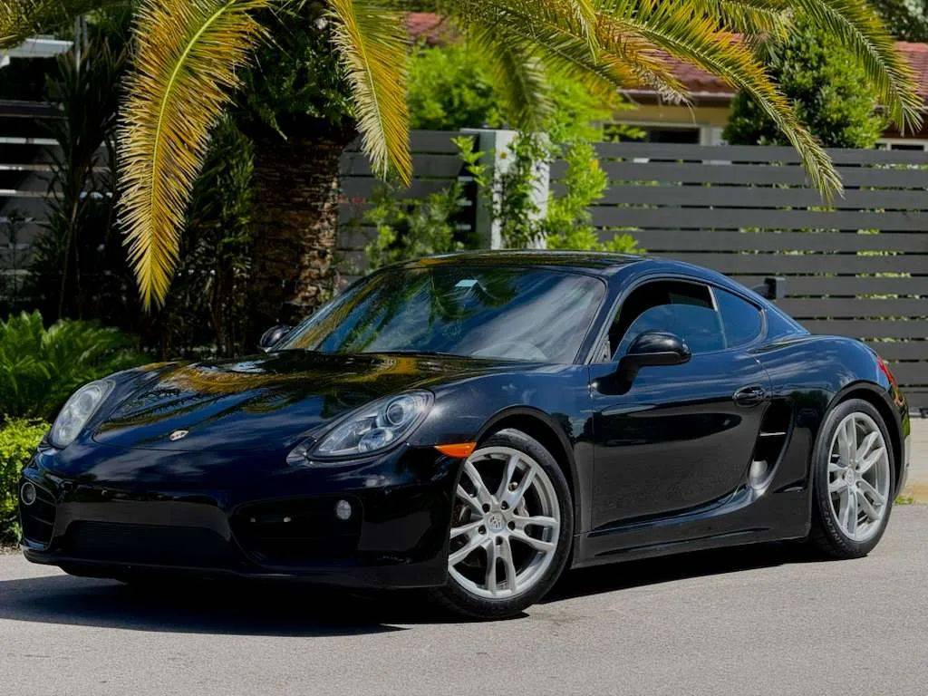 2015 Porsche Cayman Standard — Coupe — 138,068 mi — Miami, FL