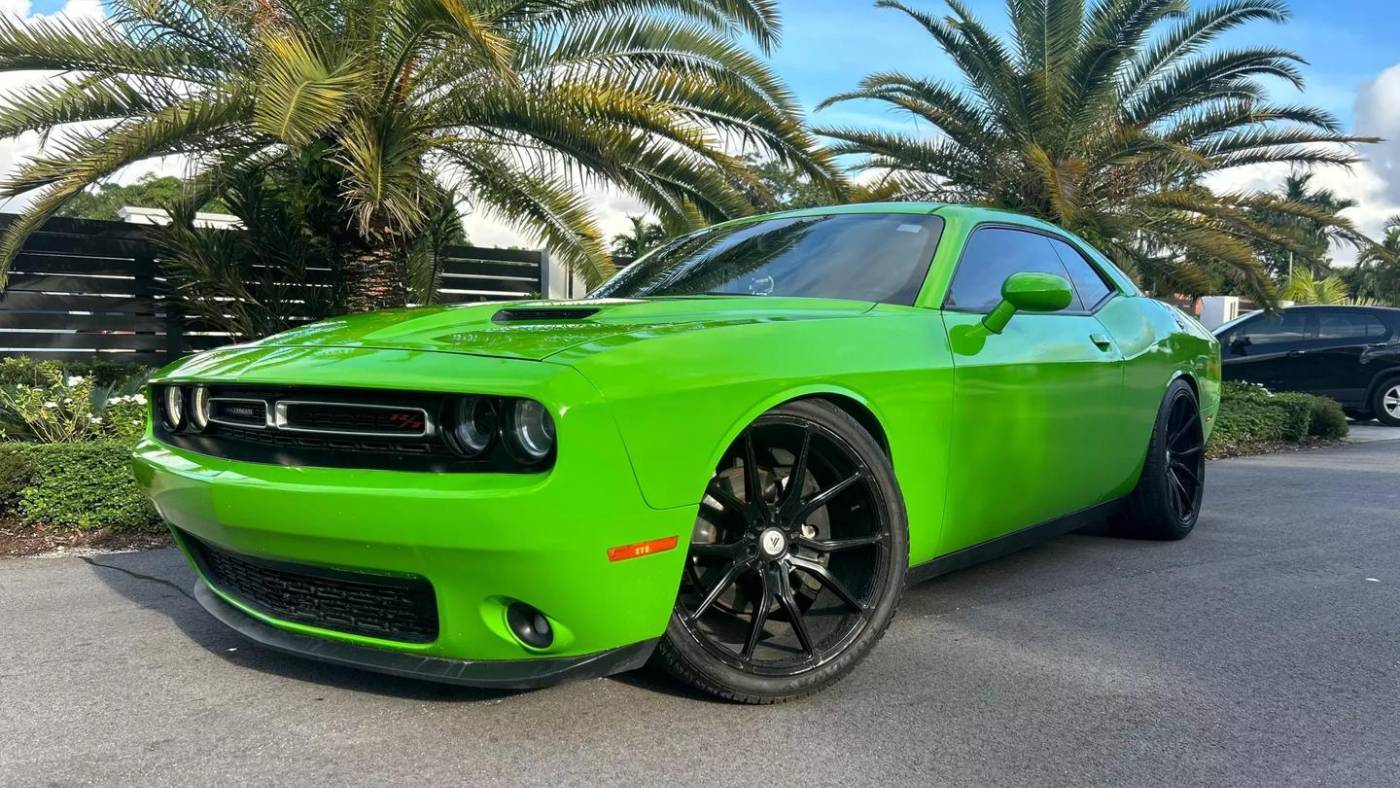 2017 Dodge Challenger R/T — Coupe — 112,425 mi — Miami, FL