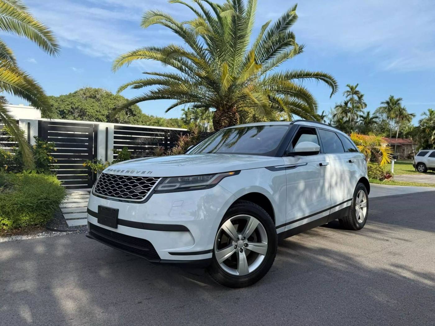 2018 Land Rover Range Rover Velar S — SUV — 97,886 mi — Miami, FL