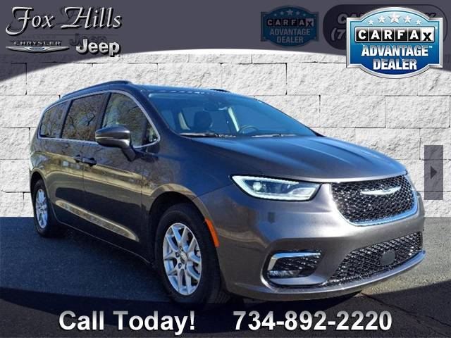 2022 Chrysler Pacifica Touring L — Minivan — 33,077 mi — Plymouth, MI