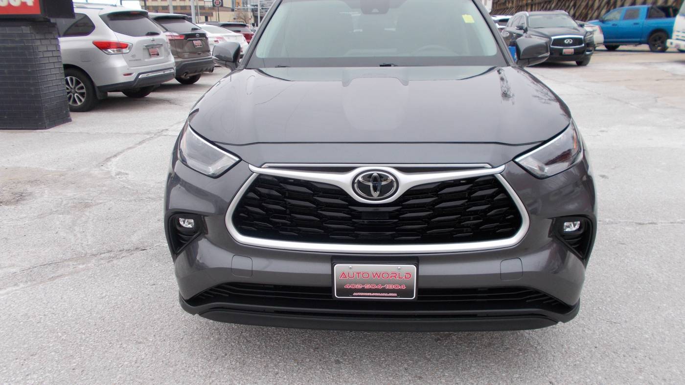 2022 Toyota Highlander LE — SUV — 86,989 mi — Omaha, NE