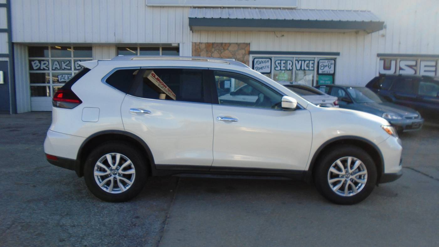 2019 Nissan Rogue SV — SUV — 85,327 mi — Omaha, NE