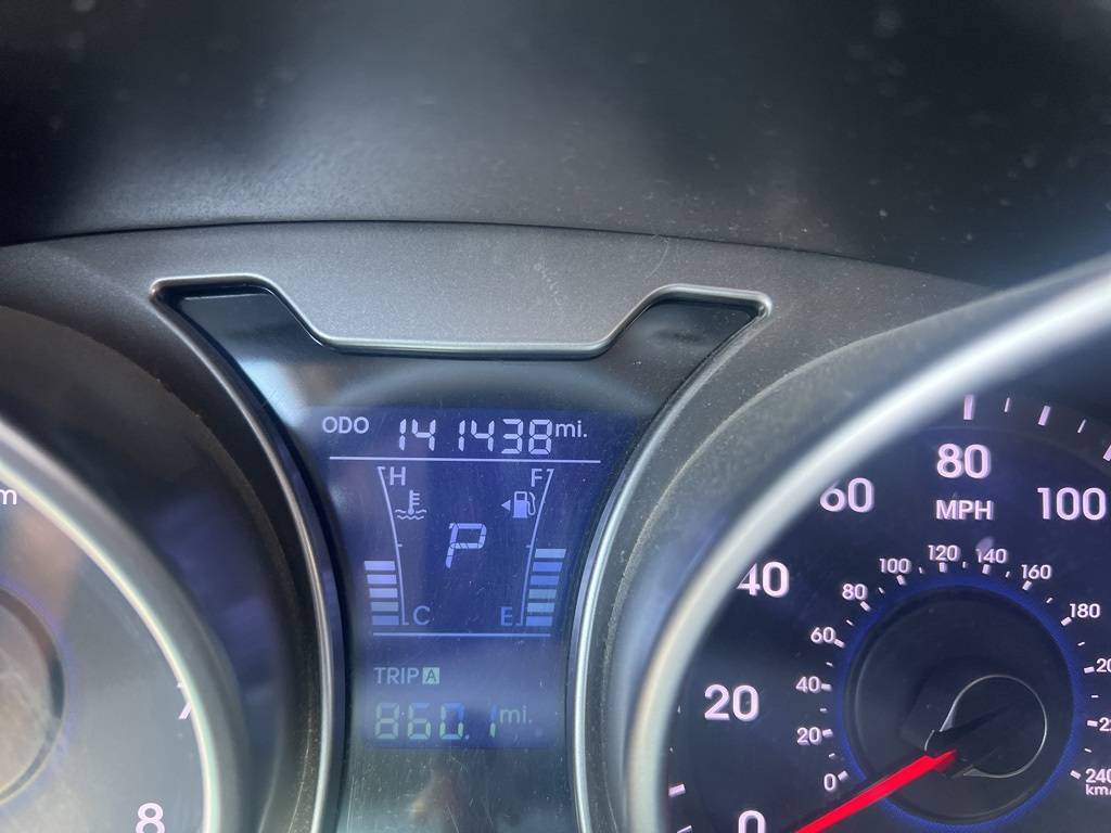 2012 Hyundai Veloster Base — Hatchback — 141,438 mi — Tulsa, OK