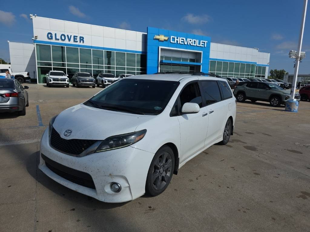 2015 Toyota Sienna SE — Minivan — 166,793 mi — Tulsa, OK