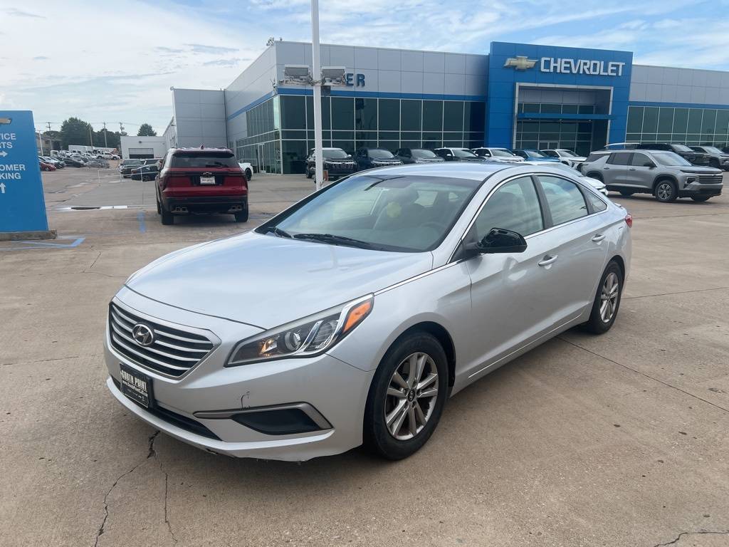2017 Hyundai Sonata SE — Sedan — 137,586 mi — Tulsa, OK
