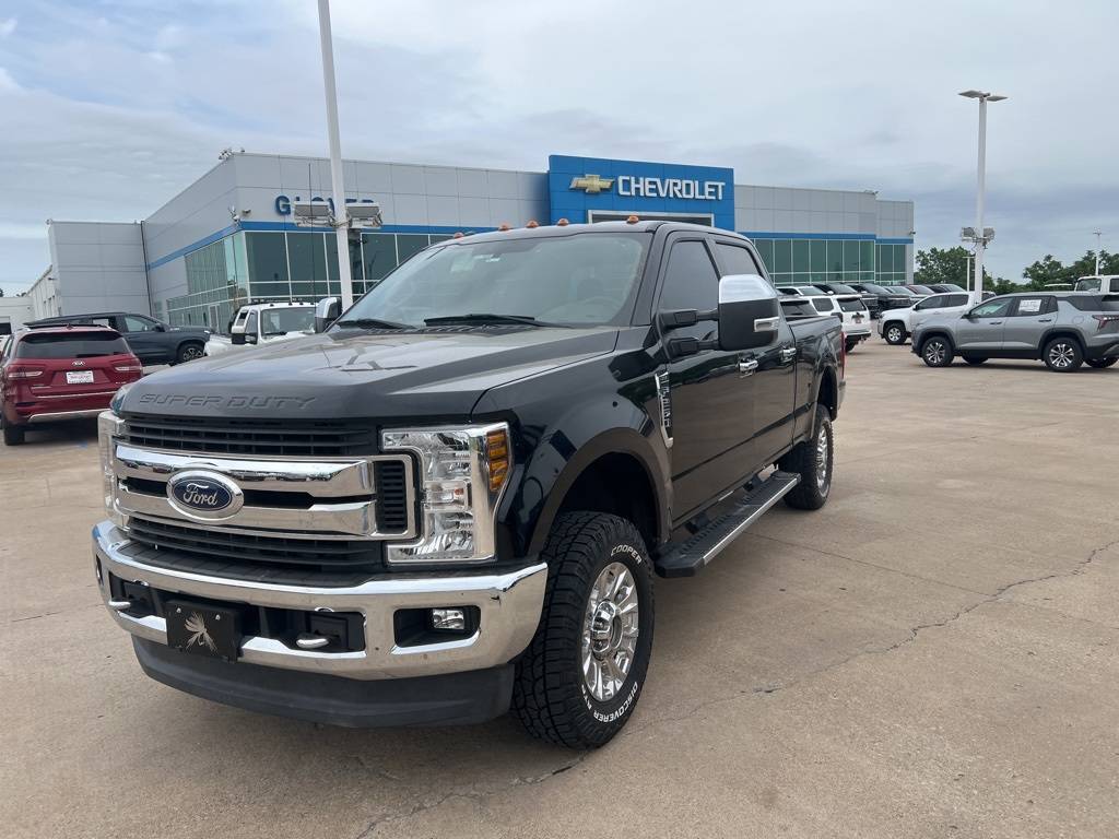 2017 Ford Super Duty F-250 XLT — Pickup Truck — 90,960 mi — Tulsa, OK