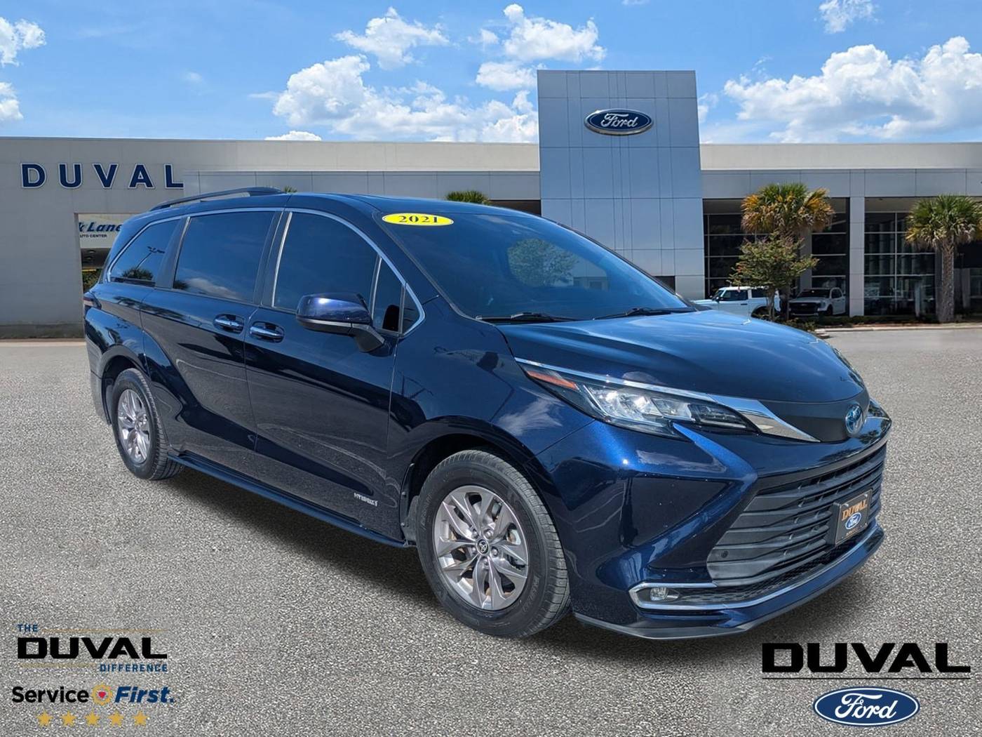 2021 Toyota Sienna XLE — Minivan — 82,216 mi — Jacksonville, FL