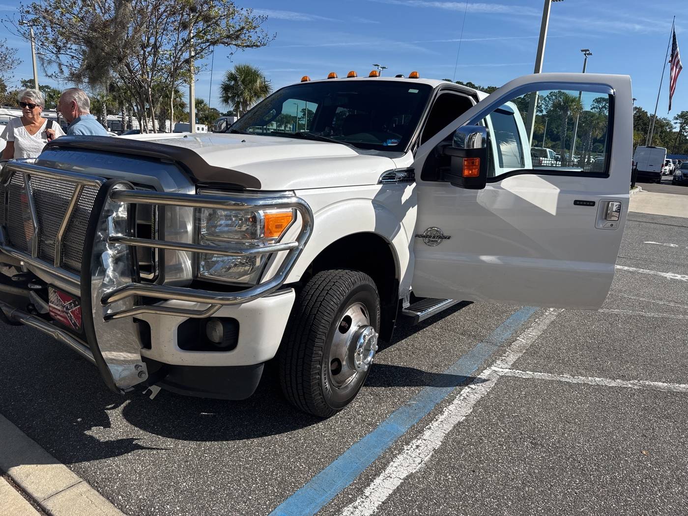 2015 Ford Super Duty F-350 Platinum — Pickup Truck — 206,898 mi — Jacksonville, FL