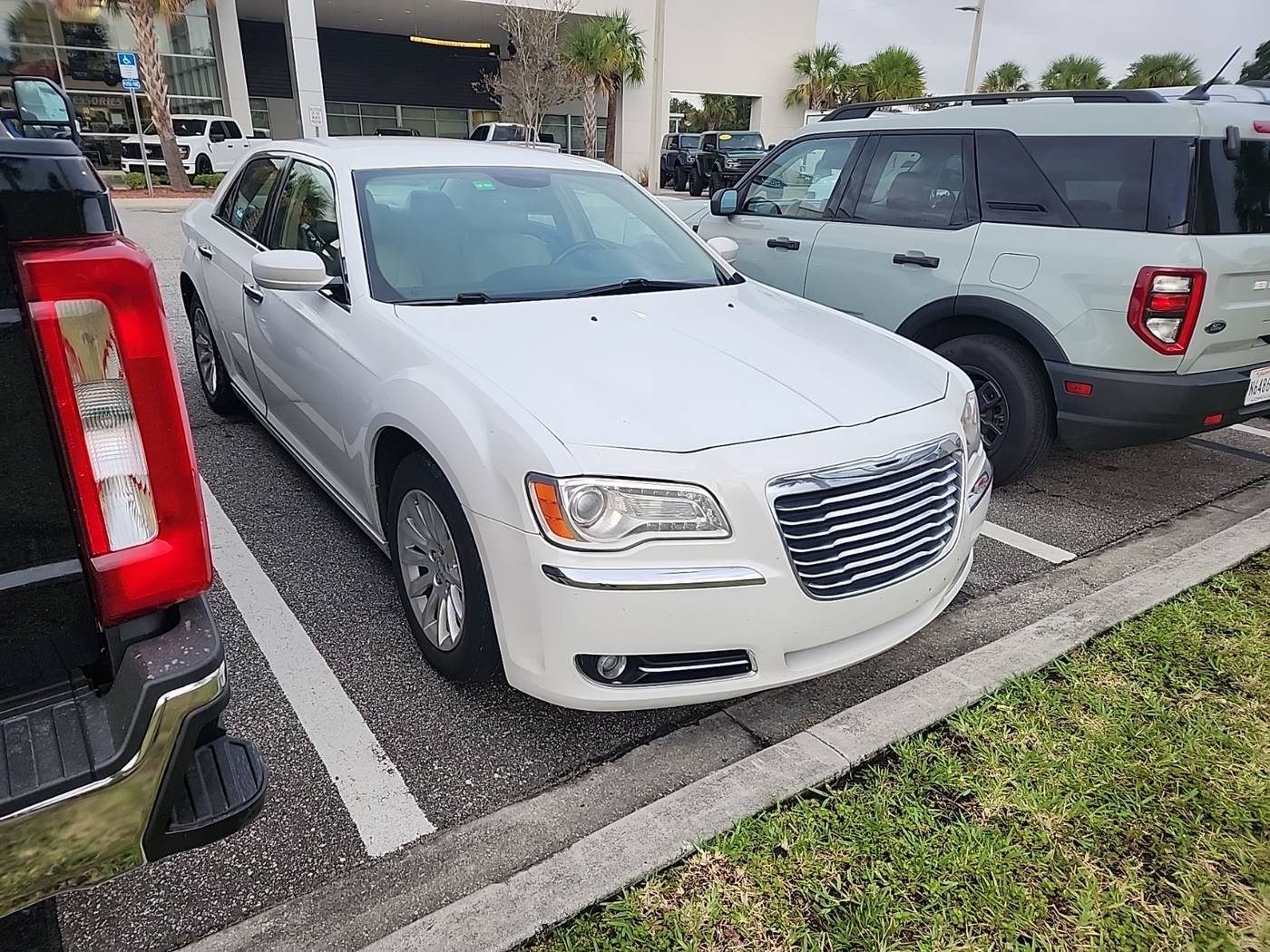 2014 Chrysler 300 Base — Sedan — 103,711 mi — Jacksonville, FL
