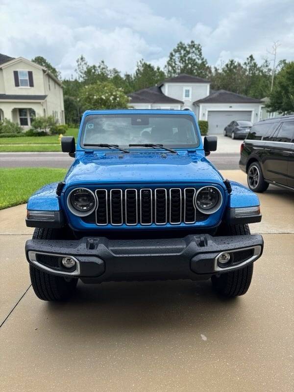 2025 Jeep Wrangler Sahara — SUV — 3,145 mi — Jacksonville, FL