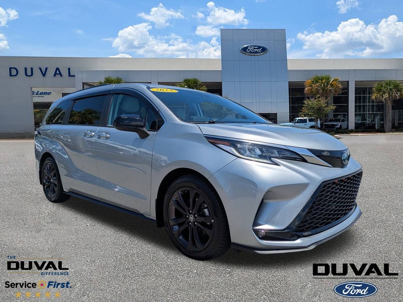 2023 Toyota Sienna XSE — Minivan — 38,598 mi — Jacksonville, FL